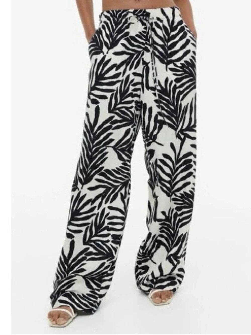 Wide Leg Leaf-Print Drawstring Pants